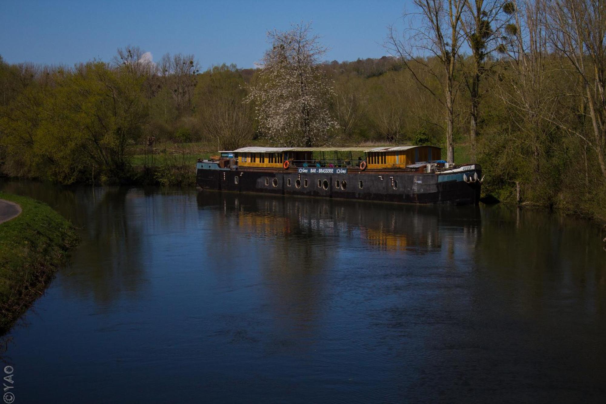 Sealov Hebergements Insolites- Linge, Menage Et Velos Inclus Eaucourt-sur-Somme Exterior foto