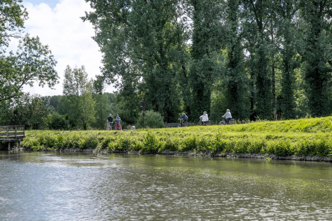 Sealov Hebergements Insolites- Linge, Menage Et Velos Inclus Eaucourt-sur-Somme Exterior foto